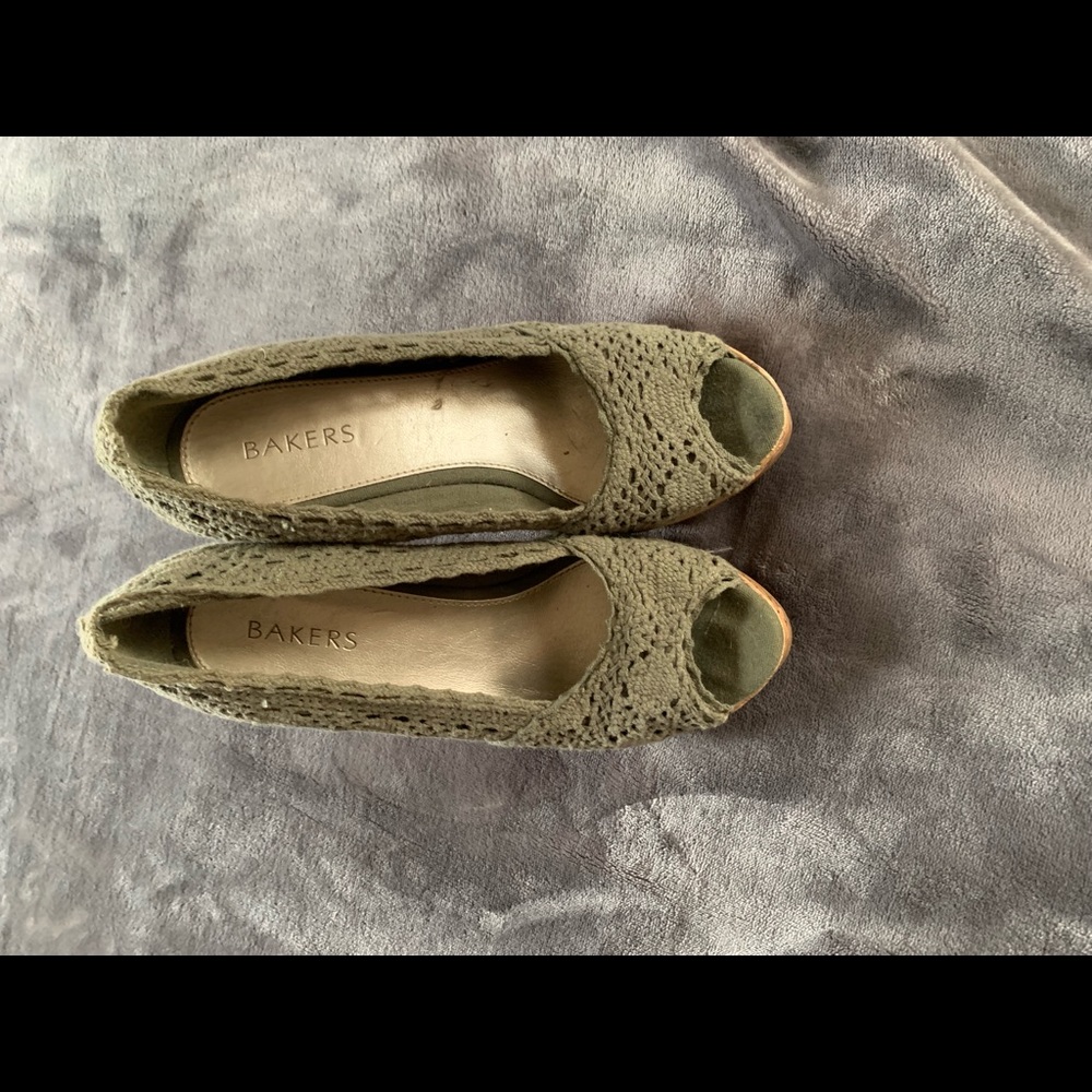 Bakers Wedge Heels